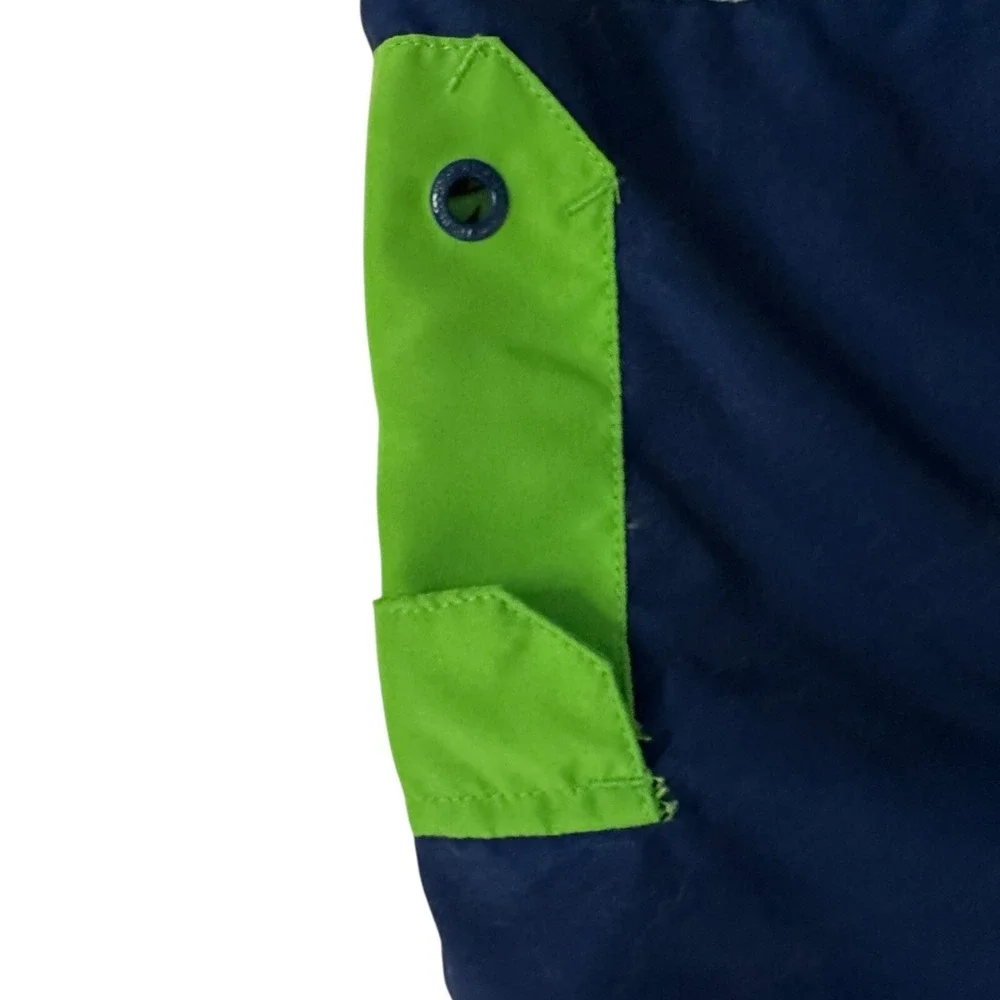 JNCO eye catching